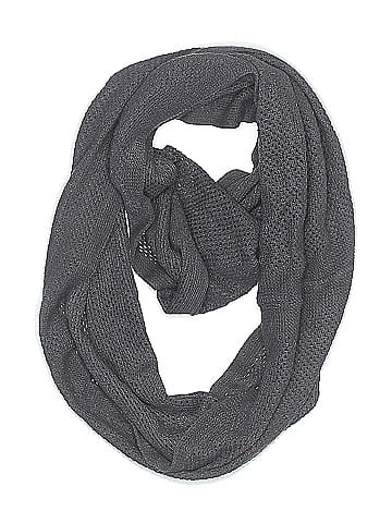 Isa & Stef Scarf (view 1)