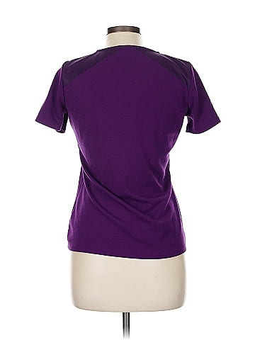 Elizabeth & Clarke Active T-Shirt (view 2)
