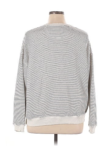 American Eagle Outfitters Pullover Sweater (view 2)