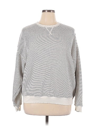 American Eagle Outfitters Pullover Sweater (view 1)