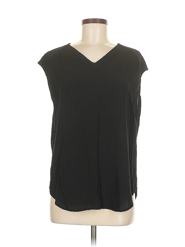 Pre-owned Chico's Sleeveless Blouse In Black
