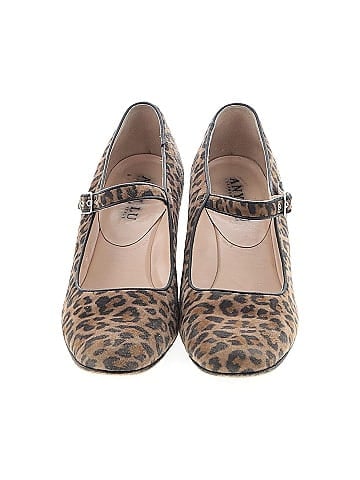 Anyi Lu Heels (view 2)