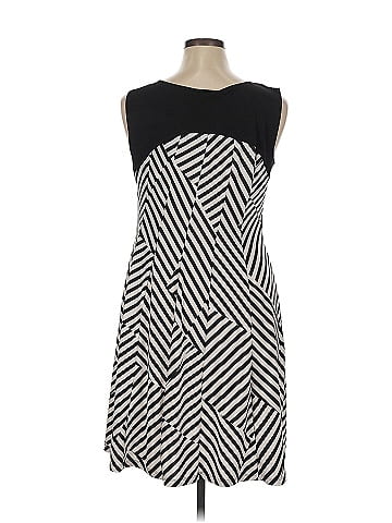 Robbie Bee Casual Dress (view 2)