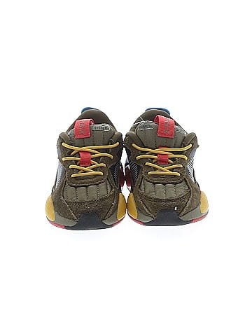 Puma Sneakers (view 2)