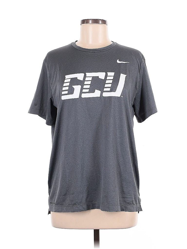 Pre-owned Nike Active T-shirt In Gray