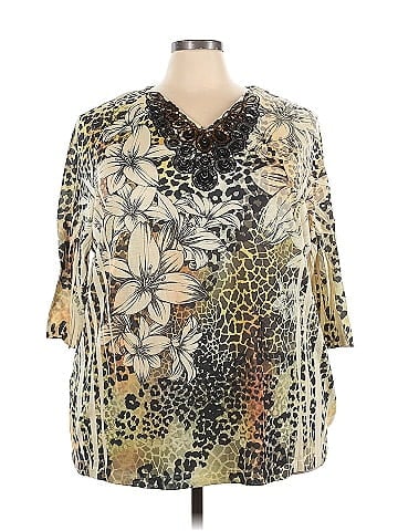 Liz & Me 3/4 Sleeve Blouse (view 1)