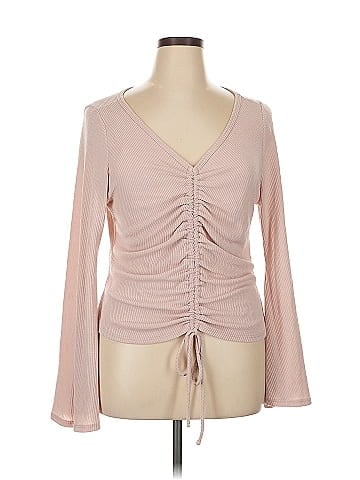 Andree by UNIT Long Sleeve Top (view 1)