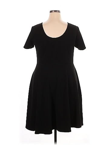 Slate & Willow Casual Dress (view 2)