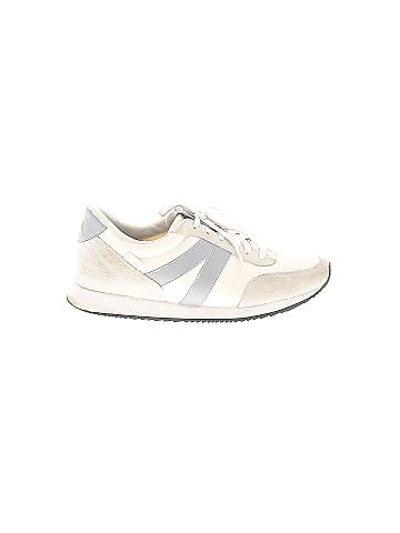 KIZIK Sneakers (view 1)