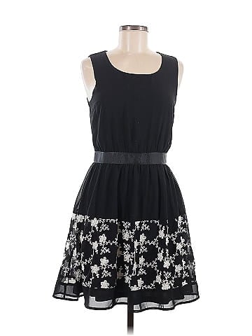 Doe & Rae Casual Dress (view 1)