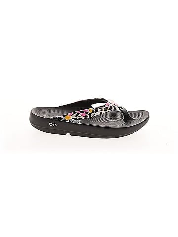 Oofos Sandals (view 1)
