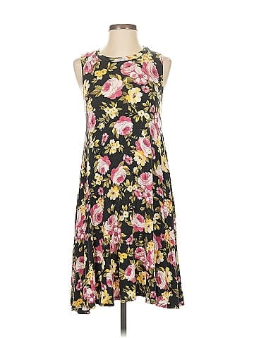 Chris & Carol Casual Dress (view 1)