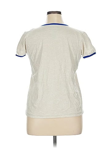 Hot Topic Short Sleeve T-Shirt (view 2)
