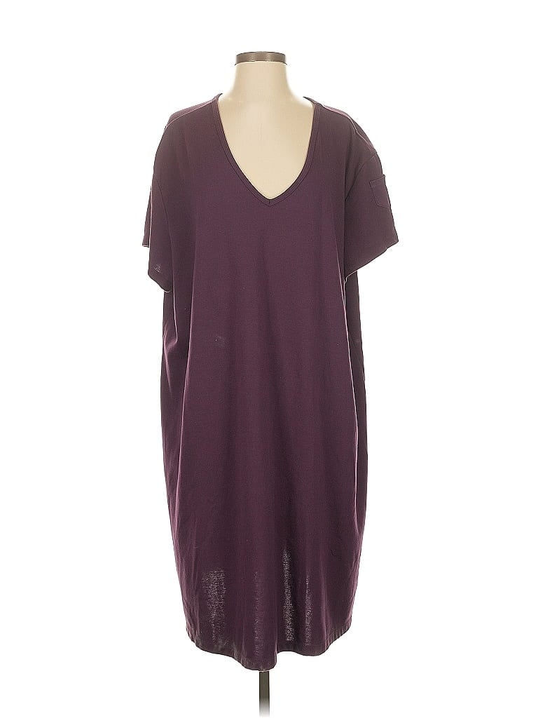 Pre-owned Venezia Jeans Clothing Co. Casual Dress In Burgundy