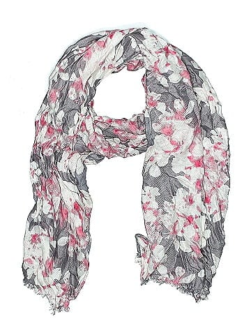 Isa & Stef Scarf (view 1)