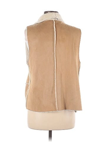 Mystree Faux Fur Vest (view 2)