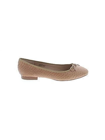 Pour La Victoire Flats (view 1)