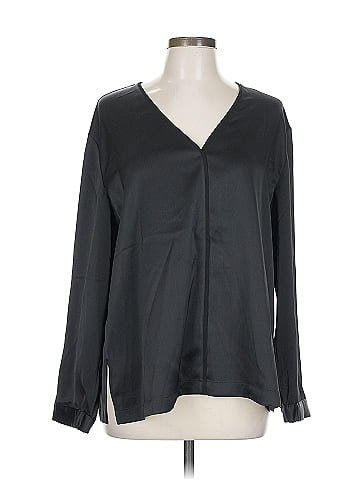 Black Label by Chico's Long Sleeve T-Shirt (view 1)