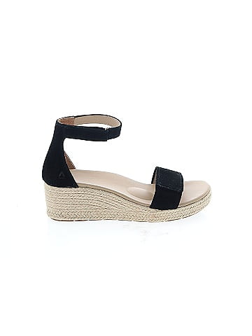 ABEO Wedges (view 1)