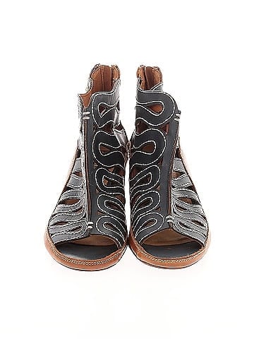 Pikolinos Ankle Boots (view 2)