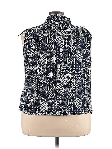 Erika Sleeveless Button-Down Shirt (view 2)
