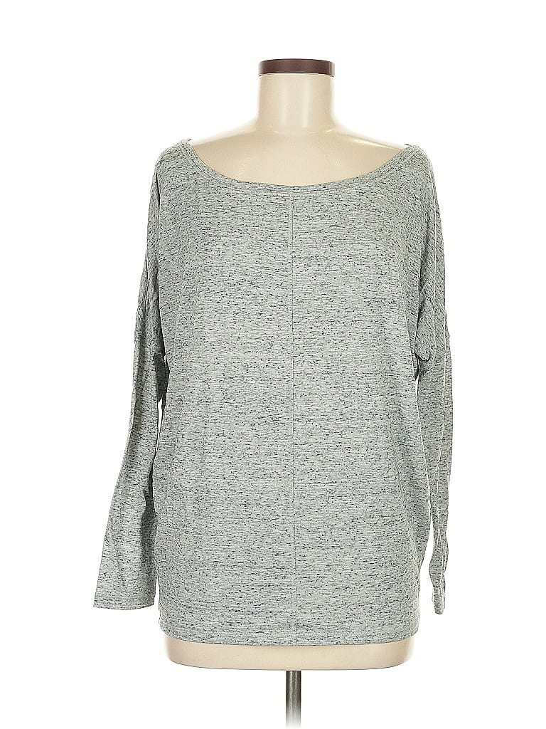 Click to view more detailed imagery on our partner's website Pre-owned Athleta 3/4 Sleeve T-shirt In Gray