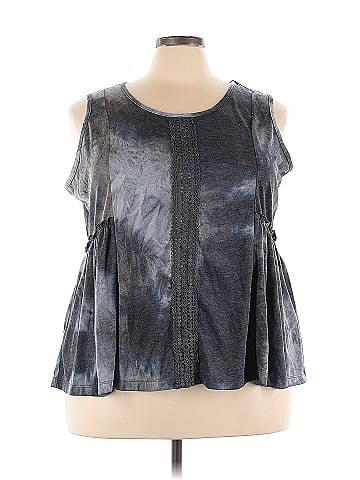 Amaryllis Sleeveless Blouse (view 1)