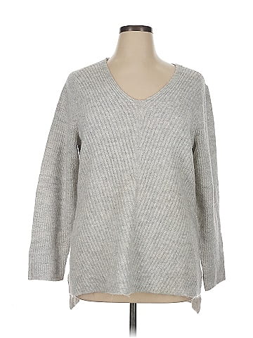 Liz Claiborne Pullover Sweater (view 1)