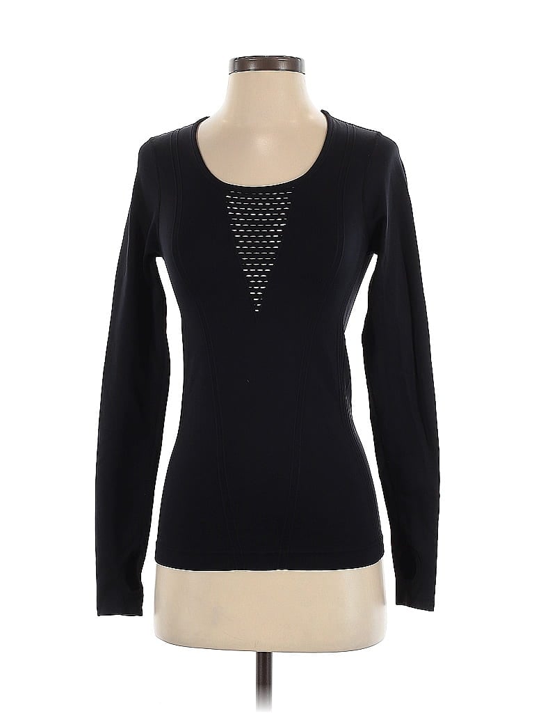 Click to view more detailed imagery on our partner's website Pre-owned Fabletics Long Sleeve T-shirt In Black