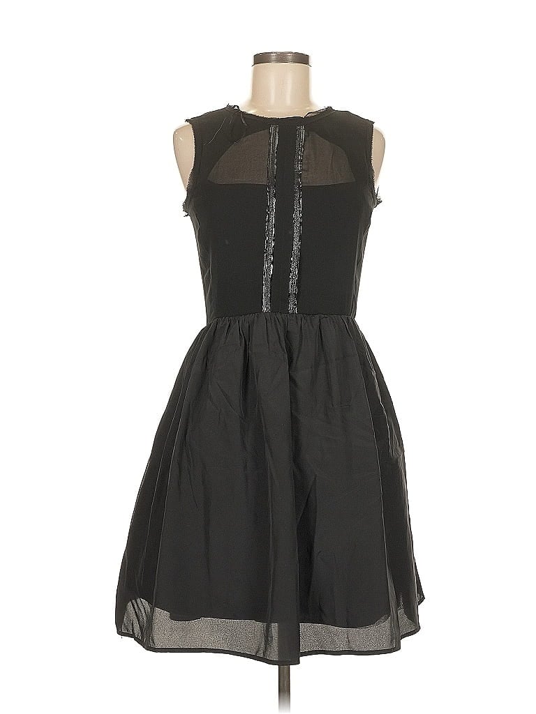 Click to view more detailed imagery on our partner's website Pre-owned Jessica Simpson Cocktail Dress In Black