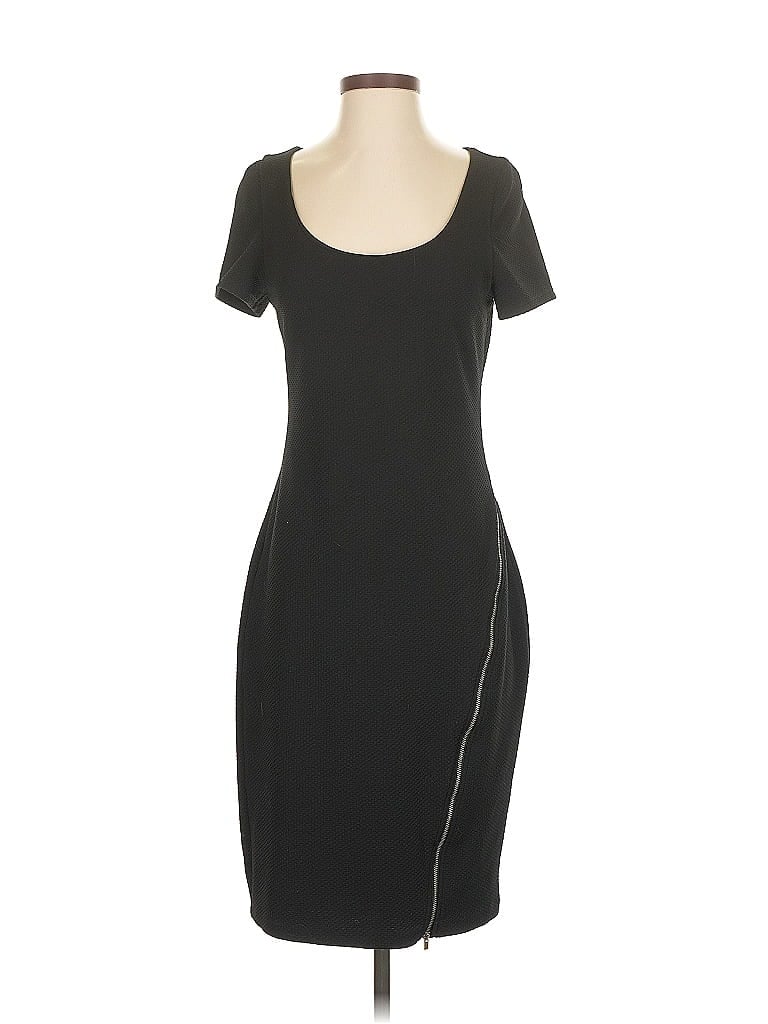 Click to view more detailed imagery on our partner's website Pre-owned Express Casual Dress In Black
