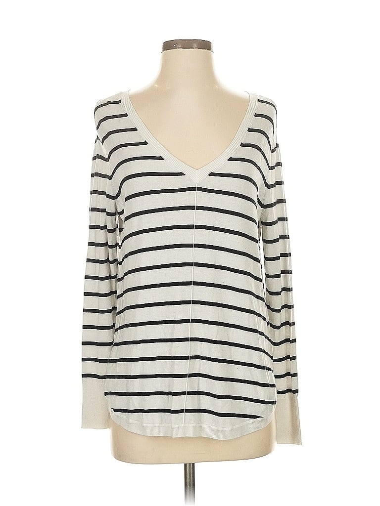 Click to view more detailed imagery on our partner's website Pre-owned Caslon Cardigan Sweater In White