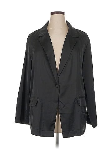 Melrose and Market Kimono (view 1)