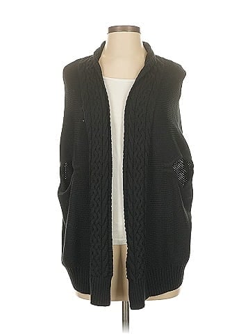 The Limited Sweater Vest (view 1)