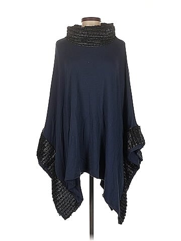 Capote Poncho (view 1)