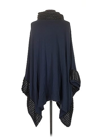 Capote Poncho (view 2)