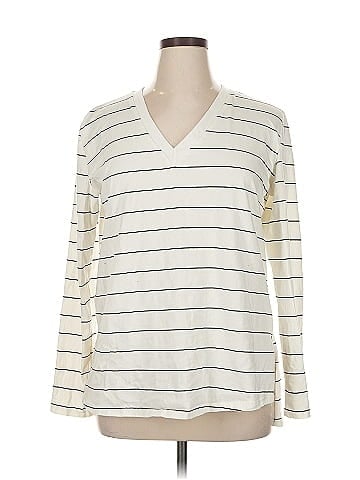 Amaryllis Long Sleeve T-Shirt (view 1)