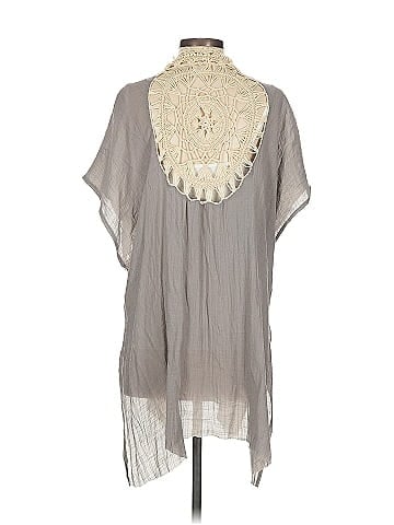 Rebellion Poncho (view 2)