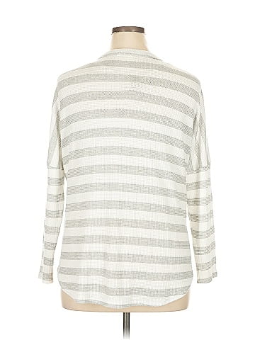 Oddi Cardigan (view 2)