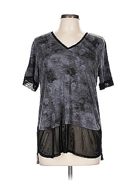 G By Giuliana Rancic Short Sleeve T Shirt
