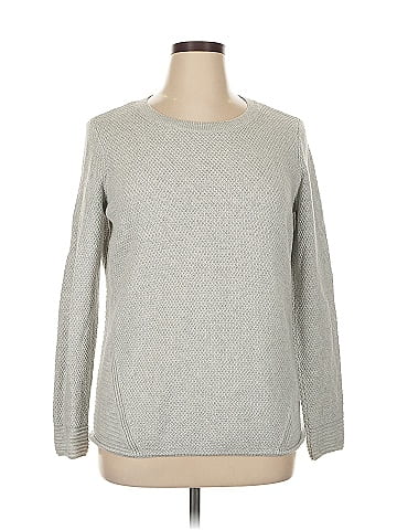 Vineyard Vines Pullover Sweater (view 1)