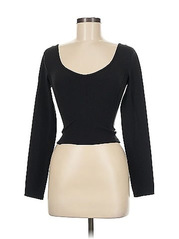 Lululemon Athletica Long Sleeve T-Shirt (view 1)