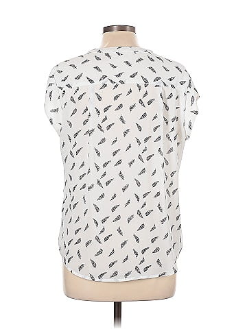Fun2Fun Short Sleeve Blouse (view 2)