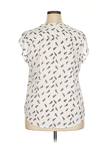 Fun2Fun Short Sleeve Blouse (view 2)