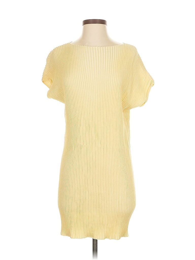Pre-owned Uniqlo Casual Dress In Yellow