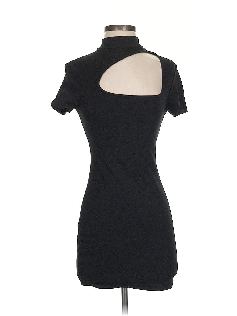 Pre-owned Urban Outfitters Casual Dress In Black