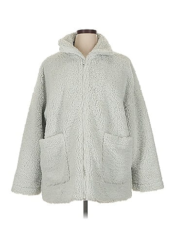 Lou & Grey Poncho (view 1)