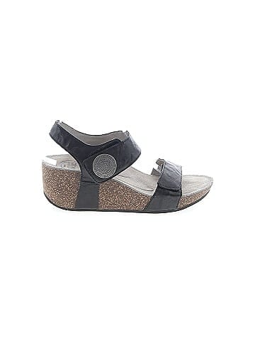 ABEO Wedges (view 1)
