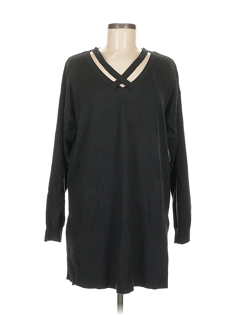 Click to view more detailed imagery on our partner's website Pre-owned Umgee Long Sleeve Top Black V Neck Tops