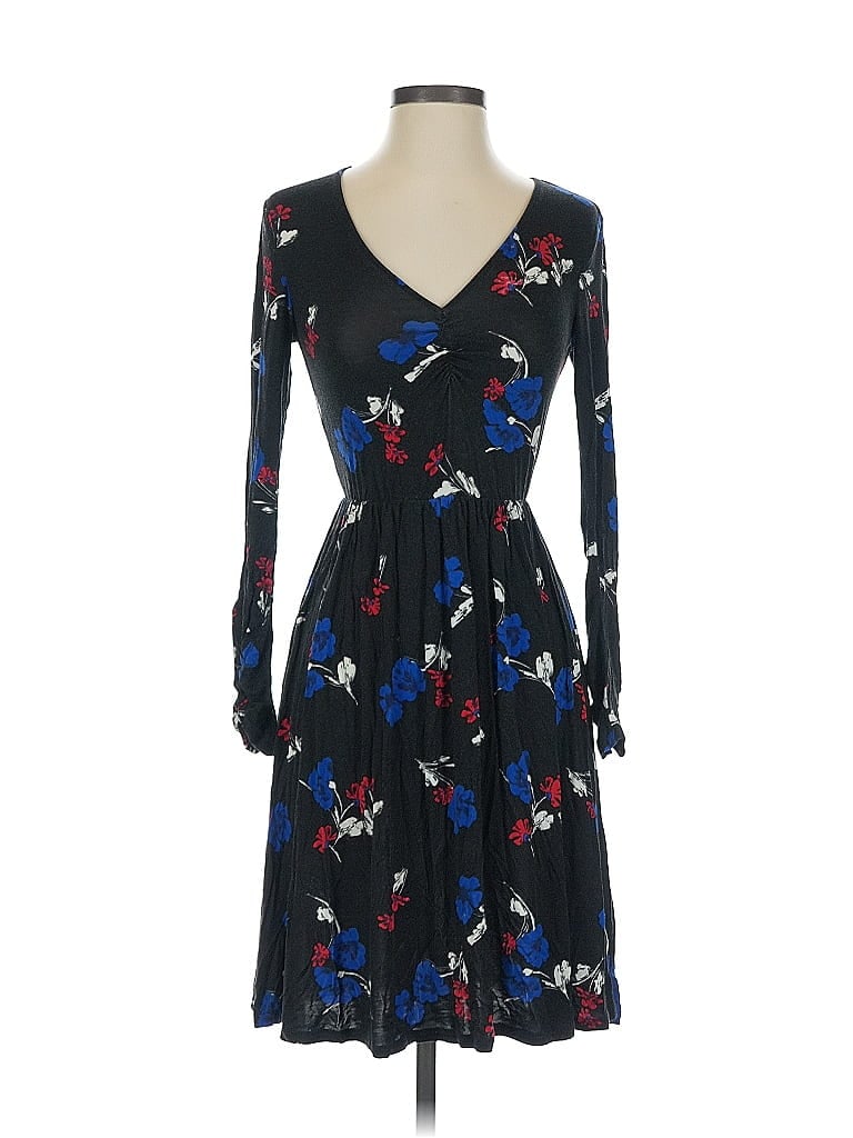 MODCLOTH Pre-owned Casual Dress In Black